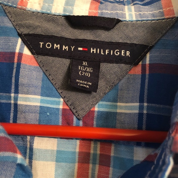 Boys Tommy Hilfiger Short Sleeves Button Down - Picture 2 of 8